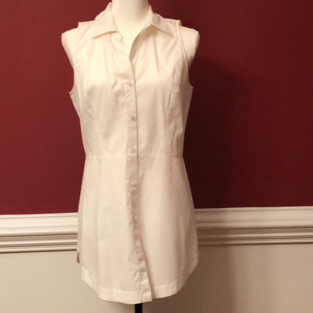 Lafayette 148 sleeveless button up shirt